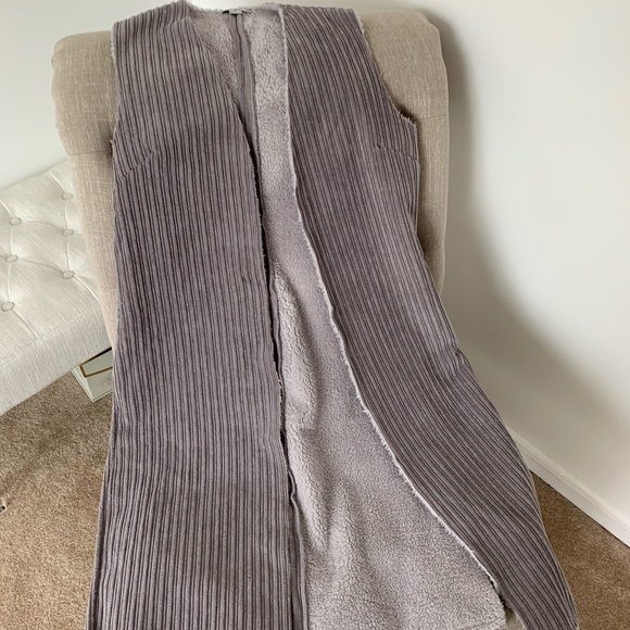 CORDUROY LONG VEST WITH SHEARLING SHERPA LINED- CORDUROY - Picture 10 of 14